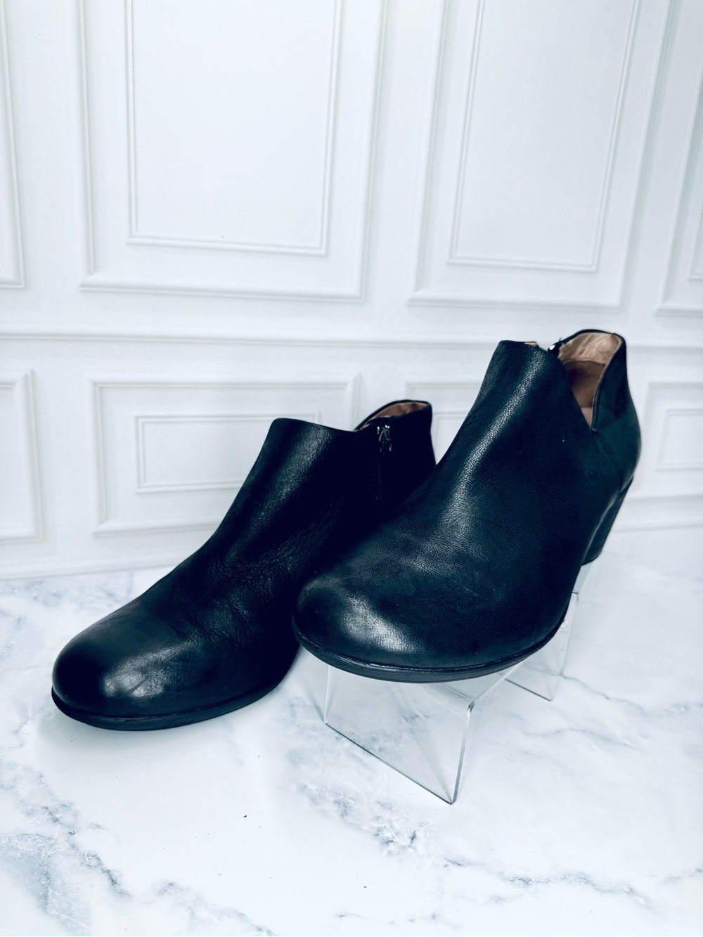Dansko Raina Black Leather V-Cut Ankle Booties EU 40 US 9.5 FALL FAVORITE! - Picture 8 of 12